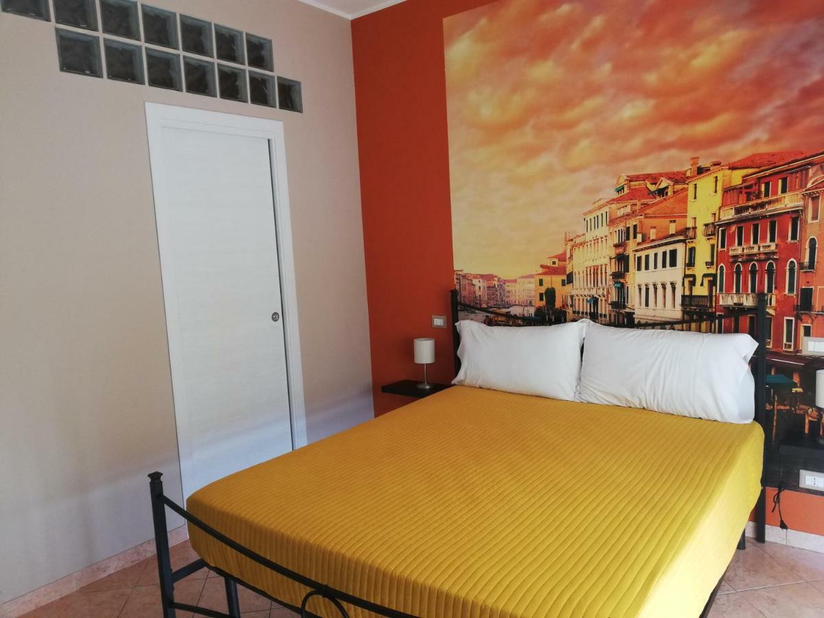 B&B Around The World Villa San Giovanni Exterior foto